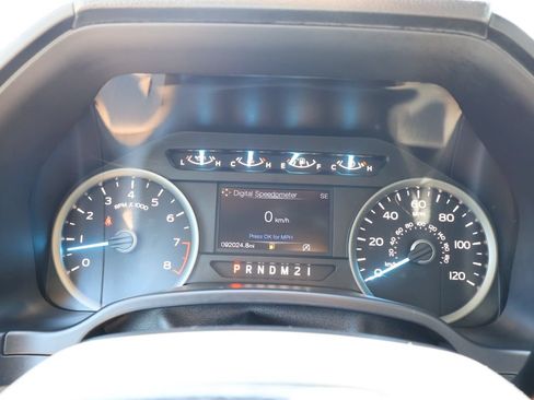 Used 2019 Ford F150 XLT w/ Equipment Group 302A Luxury AWD/4WD image 19