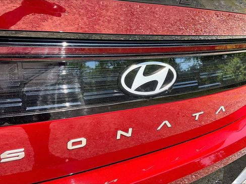 Used 2025 Hyundai Sonata SEL FWD image 31