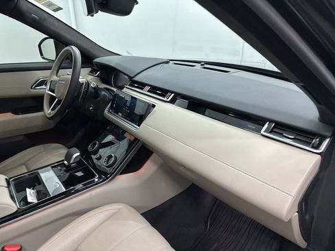 Used 2022 Land Rover Range Rover Velar R-Dynamic S image 28