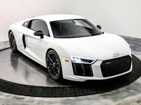 Used 2018 Audi R8 V10 image 30