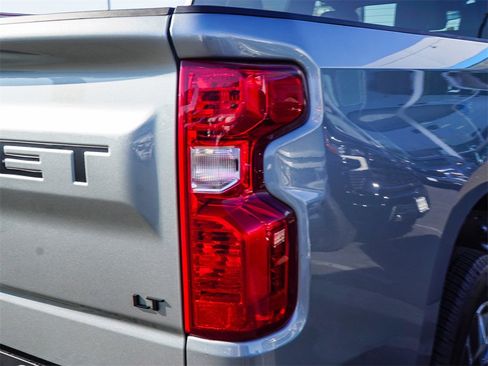 New 2026 Chevrolet Silverado 1500 LT w/ LPO, Dark Essentials Package image 7