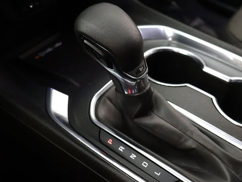 Used 2023 Chevrolet Traverse LT w/ LPO, Floor Liner Package image 54