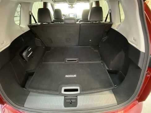 Used 2025 Nissan Rogue SL FWD image 30