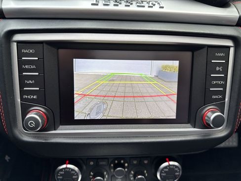 Used 2015 Ferrari California T RWD image 17