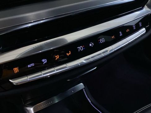 New 2025 Cadillac Lyriq Sport AWD/4WD image 23