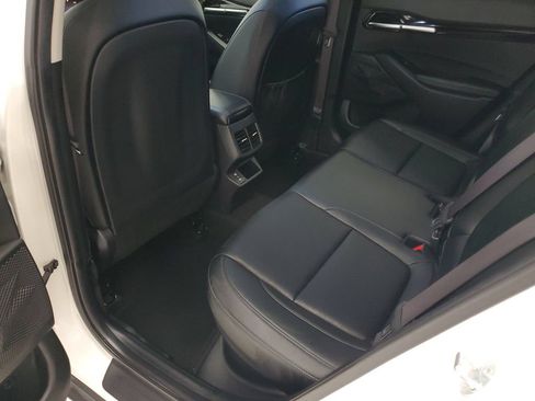 Used 2024 Kia Seltos EX AWD/4WD image 23