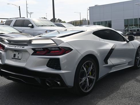 Used 2021 Chevrolet Corvette Stingray Premium Cpe w/ Z51 Performance Package image 15