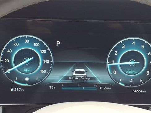 Used 2023 Hyundai Elantra SEL w/ Convenience Package FWD image 16