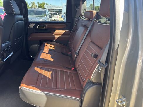 Used 2025 GMC Sierra 3500 Denali Ultimate AWD/4WD image 16