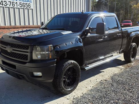 Used 2014 Chevrolet Silverado 2500 LTZ w/ LTZ Plus Package AWD/4WD image 1