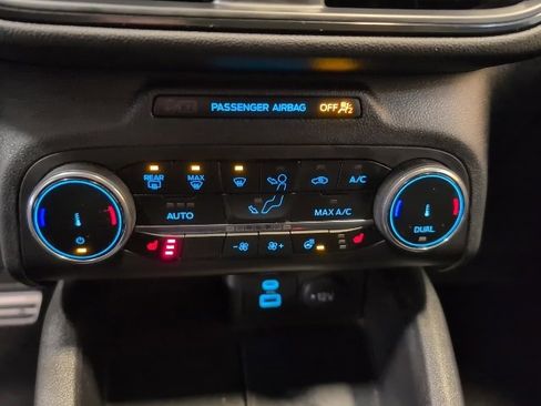 Used 2023 Ford Escape ST-Line image 21