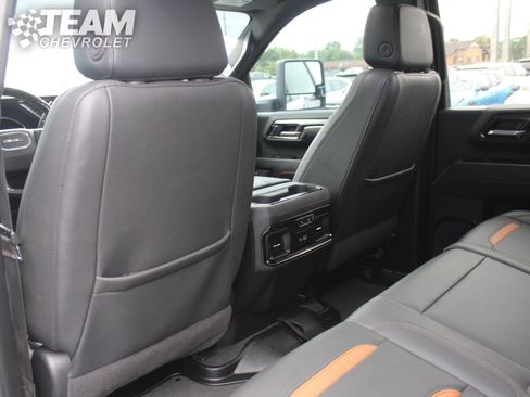Certified 2025 GMC Sierra 2500 AT4 w/ AT4 Premium Plus Package AWD/4WD image 22
