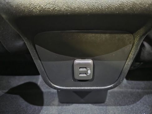 Used 2020 Chevrolet Equinox LT image 37