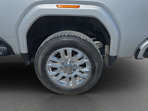 Used 2023 GMC Sierra 3500 Denali AWD/4WD image 5