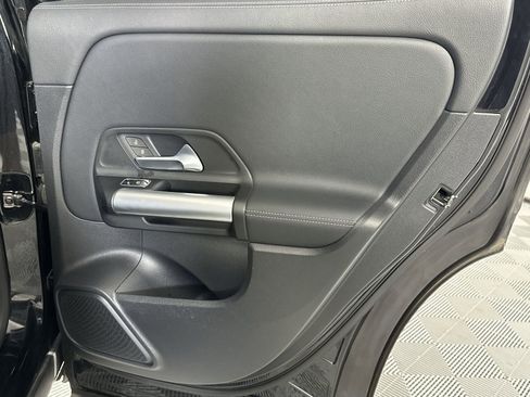 Used 2025 Mercedes-Benz GLA 250 image 31