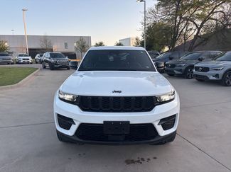 Used 2023 Jeep Grand Cherokee Altitude video 2