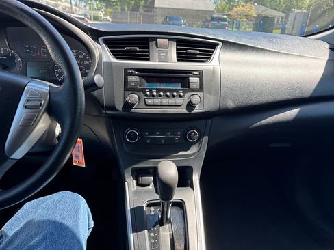 Used 2017 Nissan Sentra S FWD image 17