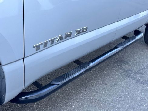 Used 2017 Nissan Titan S AWD/4WD image 34