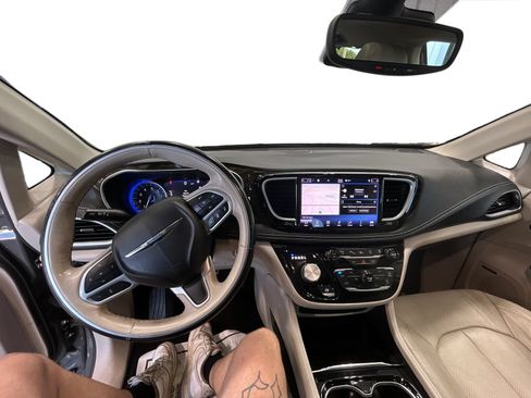 Used 2021 Chrysler Pacifica Limited w/ Premium & Safety Sphere Group AWD/4WD image 21