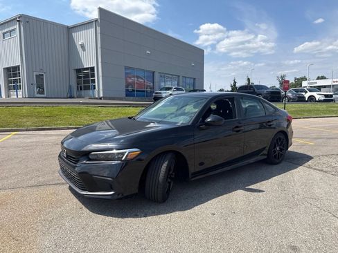 Used 2023 Honda Civic Sport image 11
