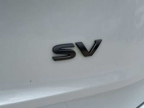 Used 2024 Nissan Rogue SV FWD image 14