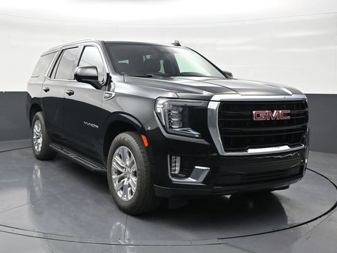 Used 2023 GMC Yukon SLE w/ Gmc Pro Safety Plus Package image 7
