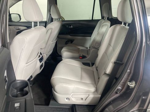 Used 2018 Honda Pilot Elite image 13
