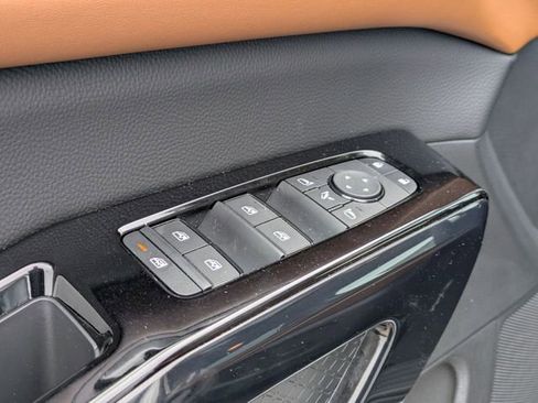 New 2026 Nissan Pathfinder Platinum AWD/4WD image 13