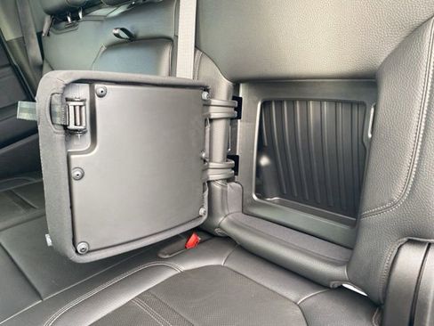 Used 2022 GMC Sierra 3500 Denali w/ Denali Ultimate Package image 41