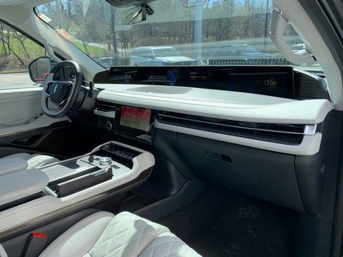 New 2026 Lincoln Navigator L Black Label AWD/4WD image 20