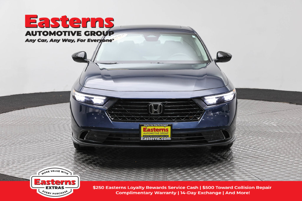 Used 2025 Honda Accord SE image 3