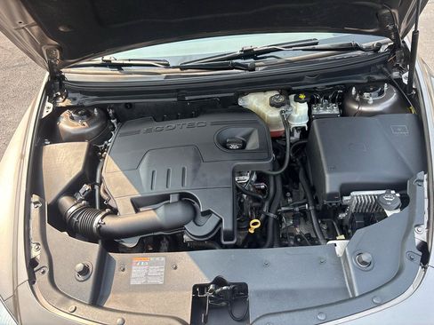 Used 2012 Chevrolet Malibu LTZ FWD image 34