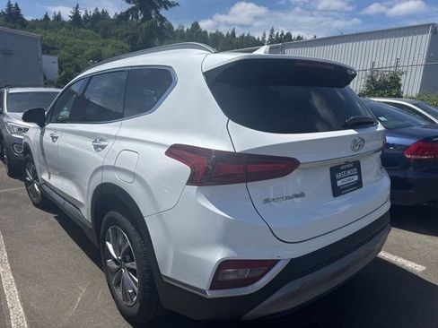 Used 2019 Hyundai Santa Fe AWD image 2