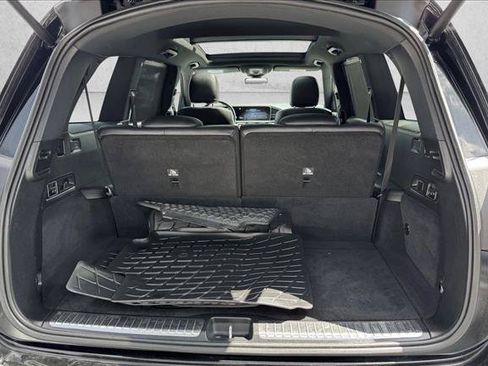 Used 2021 Mercedes-Benz GLS 450 4MATIC image 7