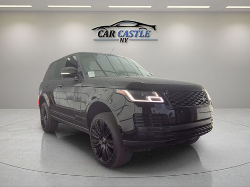 Used 2019 Land Rover Range Rover Supercharged image 3