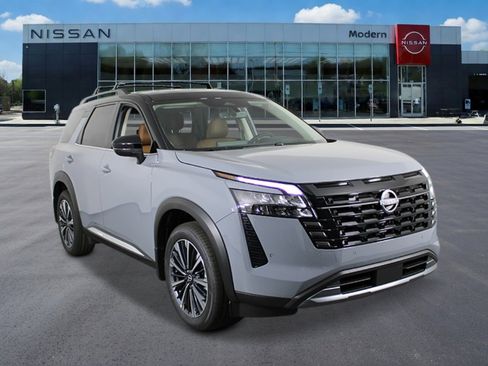 New 2026 Nissan Pathfinder Platinum w/ Cargo Package FWD image 7