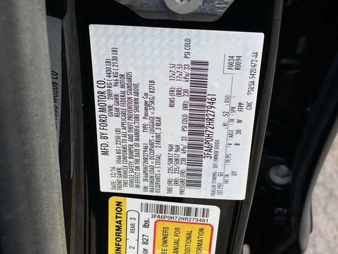Used 2017 Ford Fusion SE FWD image 32