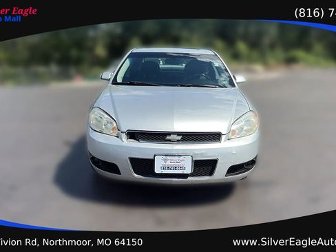 Used 2012 Chevrolet Impala LTZ FWD image 8