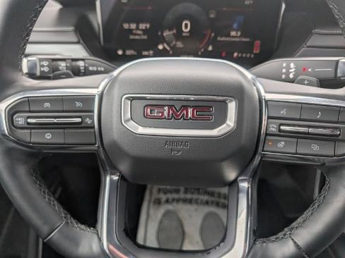 Used 2025 GMC Acadia Elevation image 13