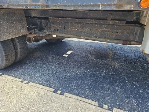 Used 1989 Ford F450 2WD Regular Cab Super Duty image 18