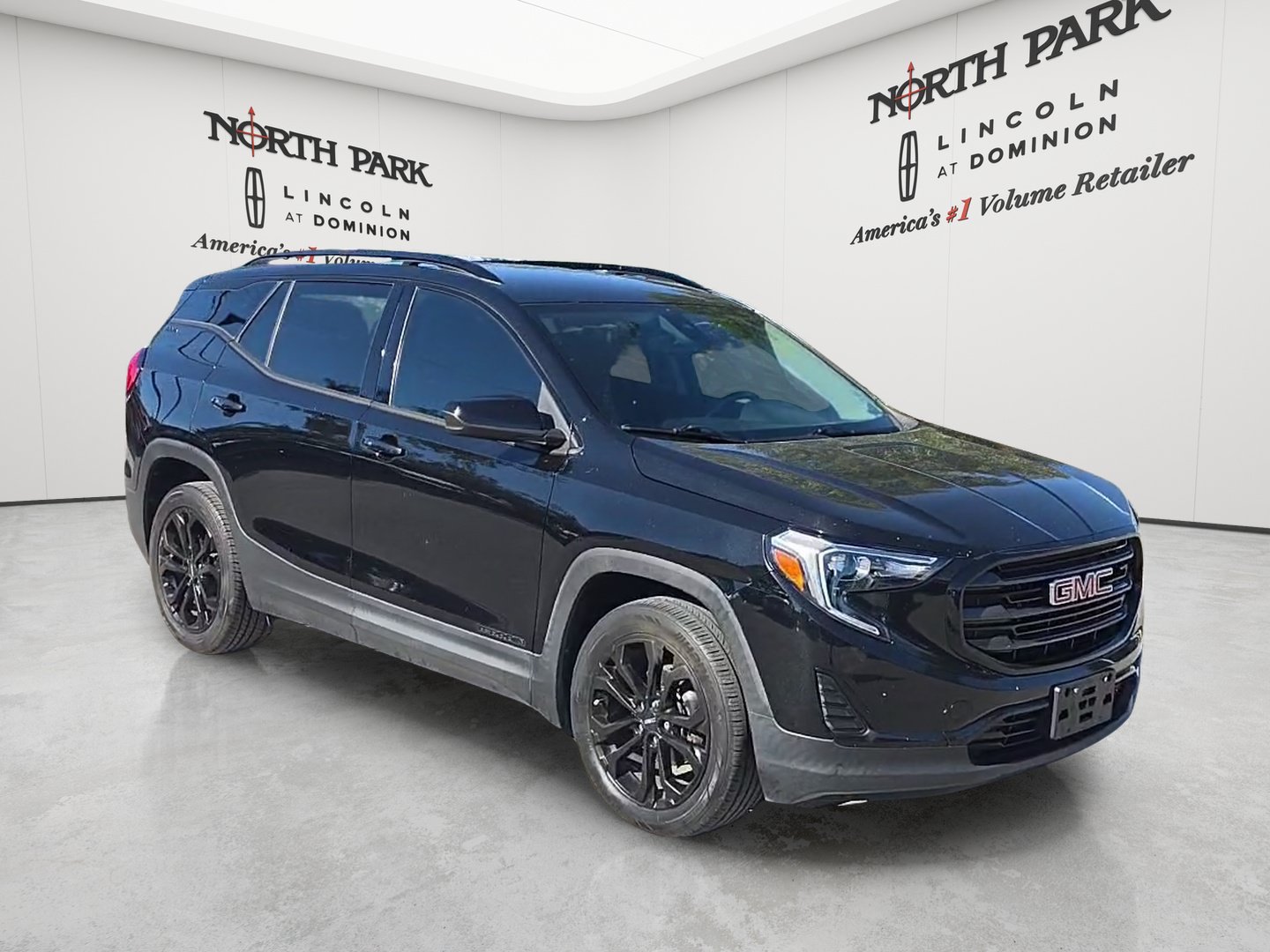 Used 2020 GMC Terrain SLE w/ Elevation Edition FWD image 7