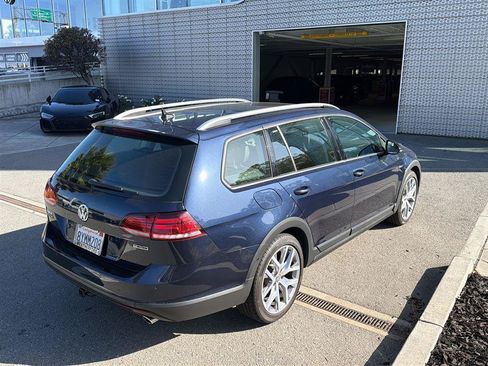 Used 2019 Volkswagen Golf Alltrack SE AWD/4WD image 6