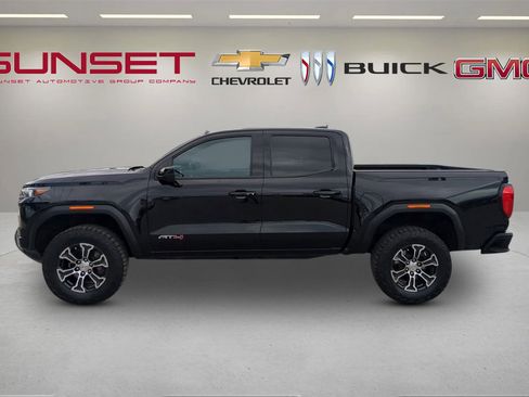 Used 2023 GMC Canyon AT4 w/ AT4 Premium Package image 7