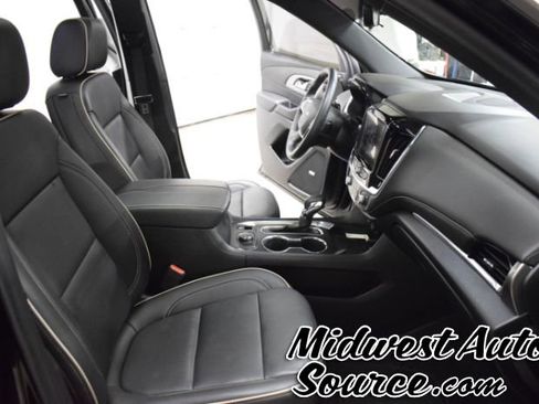 Used 2023 Chevrolet Traverse Premier w/ Redline Edition image 31