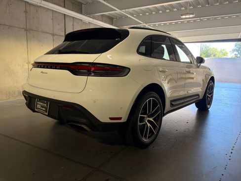 Certified 2026 Porsche Macan AWD/4WD image 10