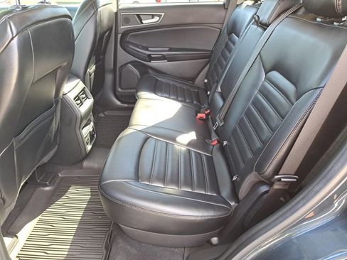 Used 2022 Ford Edge SEL w/ Convenience Package image 14