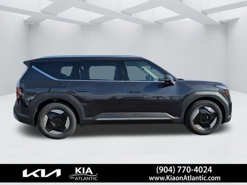 New 2026 Kia EV9 Wind image 3