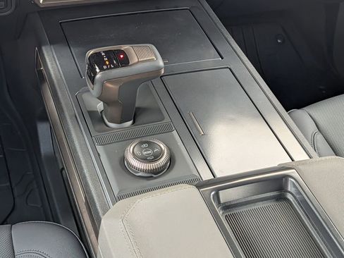 Used 2025 GMC Hummer EV 2X w/ LPO, Sport Package image 13