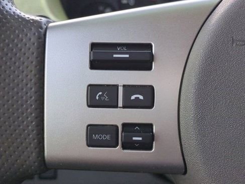 Used 2021 Nissan Frontier SV w/ Midnight Edition Floor Mats AWD/4WD image 25
