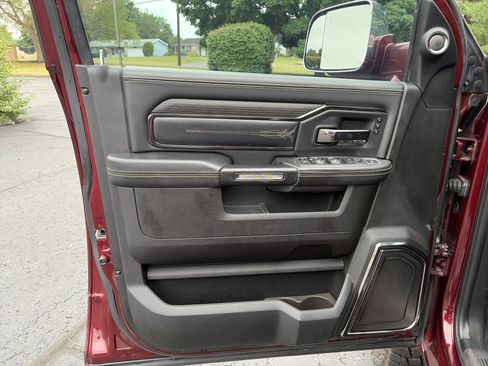 Used 2022 RAM 2500 Limited AWD/4WD image 18